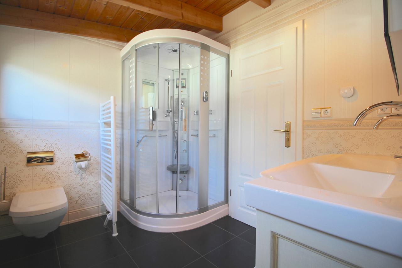 Himmelschloesschen & Chalet Rose جارمش بارتنكيرشن المظهر الخارجي الصورة